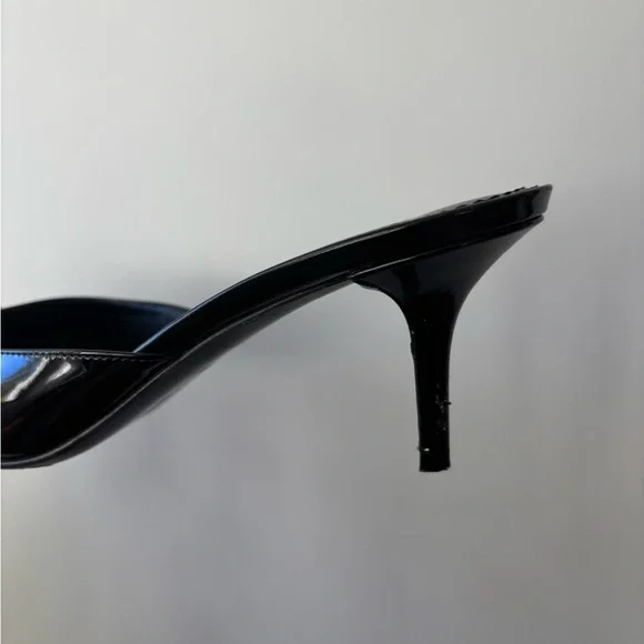 Louis Vuitton pumps size 38.5 EU (8US) - Picture 6 of 6